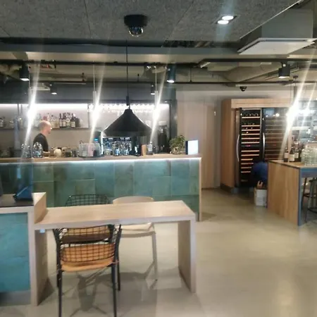 Gym+sauna+whirlpool+great Location *